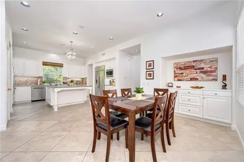 Dining - 17 Winslow, Ladera Ranch, CA 92694 photo 4 of 4