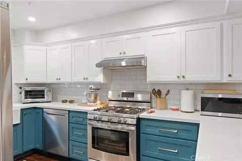 Kitchen - 1050 Seco #102, Pasadena, CA 91103 photo 1 of 3