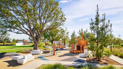 View/Area - 929 Treble, Irvine, CA 92618 photo 2 of 7