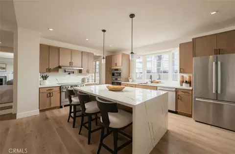18 Hillsdale, Newport Beach, CA 92660