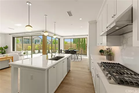 Kitchen - 115 Della, Irvine, CA 92602 photo 4 of 4