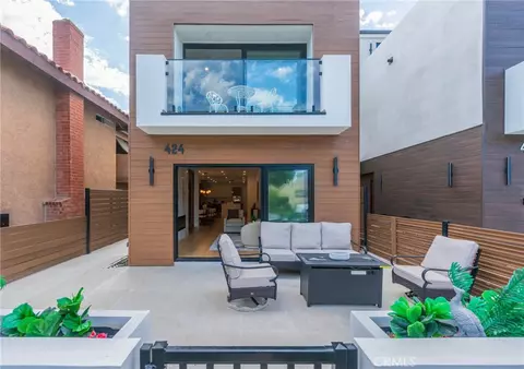 424 20th, Huntington Beach, CA 92648