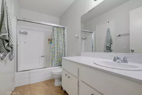 Bath - 59 Thicket #41, Irvine, CA 92614 photo 1 of 3