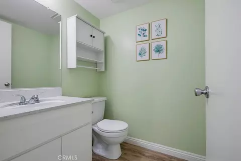 Bath - 59 Thicket #41, Irvine, CA 92614 photo 3 of 3