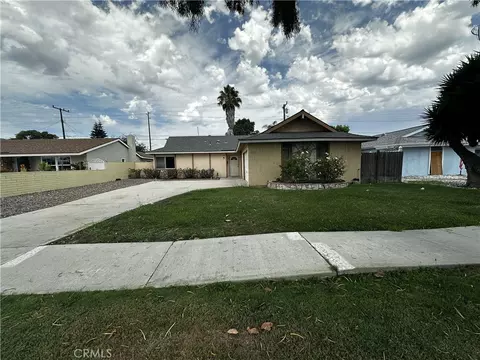 5751 Castle Dr, Huntington Beach, CA 92649
