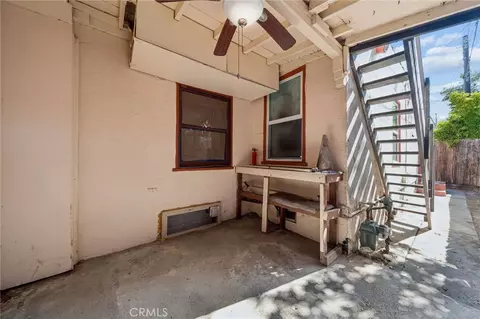 Exterior - 1174 E 9th St, Long Beach, CA 90813 photo 4 of 8