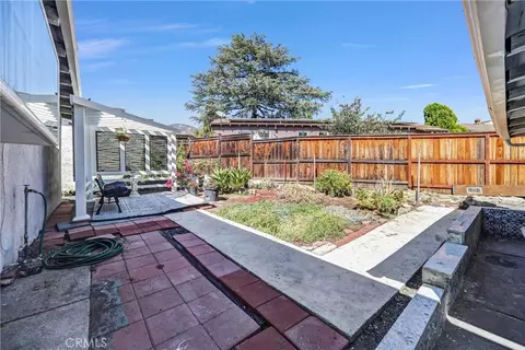 Exterior - 4308 Cloud Ave, La Crescenta, CA 91214 photo 2 of 7