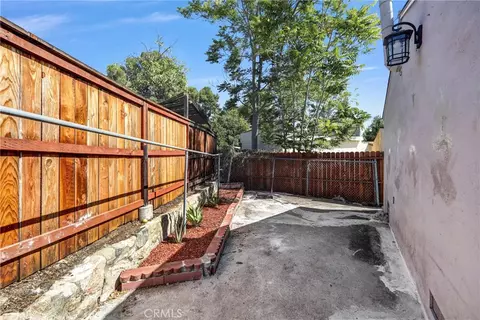 Exterior - 4308 Cloud Ave, La Crescenta, CA 91214 photo 5 of 7