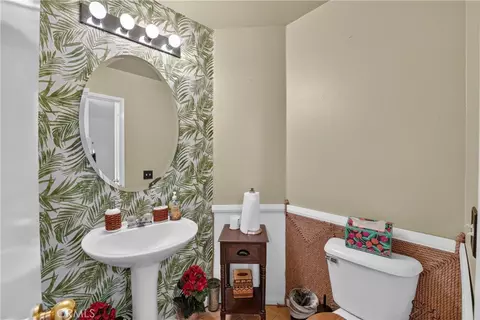 Bath - 42124 Orange Blossom, Temecula, CA 92591 photo 2 of 2