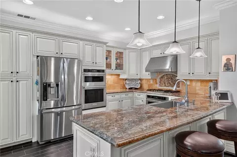 Kitchen - 7985 E Hampshire Rd, Orange, CA 92867 photo 6 of 8