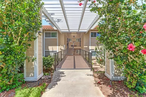 3298 Via Carrizo #O, Laguna Woods, CA 92637