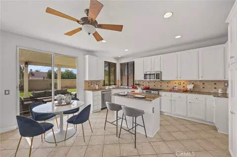 Kitchen - 753 La Docena, Corona, CA 92879 photo 1 of 6