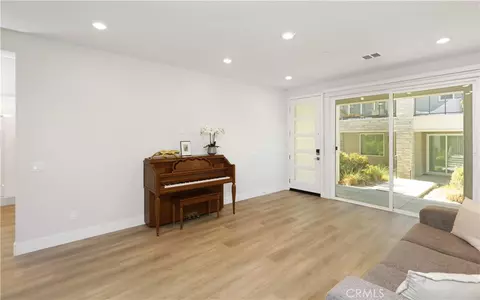Living - 109 Glance, Irvine, CA 92618 photo 2 of 5