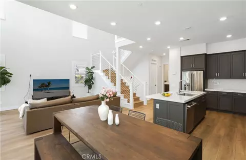 Entry Way - 109 Glance, Irvine, CA 92618 photo 4 of 6