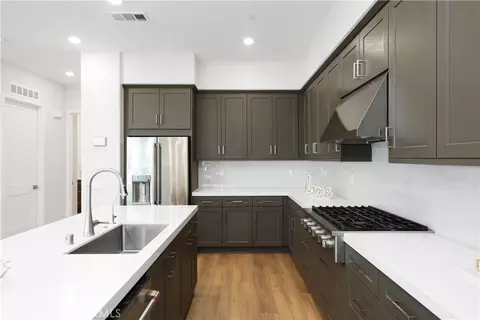Kitchen - 109 Glance, Irvine, CA 92618 photo 4 of 6