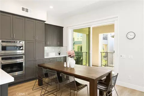 Dining - 109 Glance, Irvine, CA 92618 photo 2 of 2