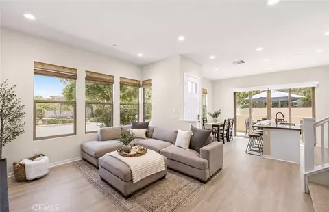 245 Alienta Ln, Rancho Mission Viejo, CA 92694