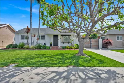 2226 Senasac, Long Beach, CA 90815