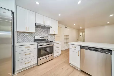 Kitchen - 1118 Clorinda, Diamond Bar, CA 91789 photo 4 of 6