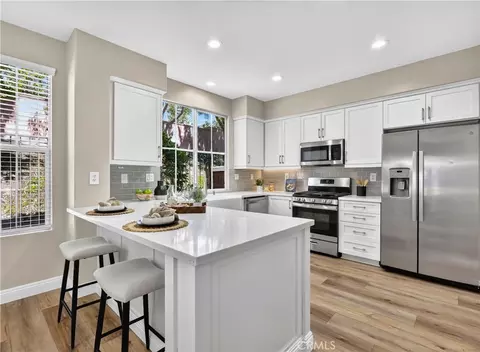 Kitchen - 15 Kyle Ct, Ladera Ranch, CA 92694 photo 2 of 7