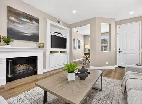 Living - 15 Kyle Ct, Ladera Ranch, CA 92694 photo 4 of 4
