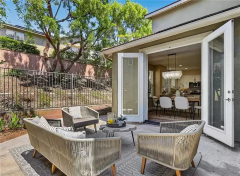 Exterior - 15 Kyle Ct, Ladera Ranch, CA 92694 photo 5 of 12