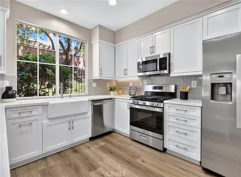 Kitchen - 15 Kyle Ct, Ladera Ranch, CA 92694 photo 3 of 7