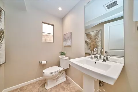 Bath - 143 Hargrove, Irvine, CA 92620 photo 1 of 4