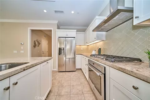 Kitchen - 143 Hargrove, Irvine, CA 92620 photo 3 of 5