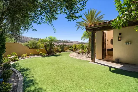 Exterior - 31 Blue Heron, Irvine, CA 92603 photo 10 of 16