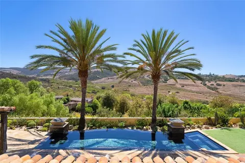 Exterior - 31 Blue Heron, Irvine, CA 92603 photo 6 of 16