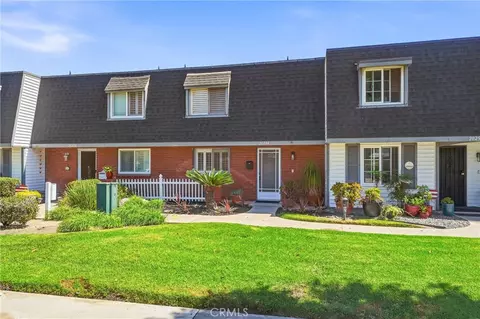 20244 Magnolia St, Huntington Beach, CA 92646