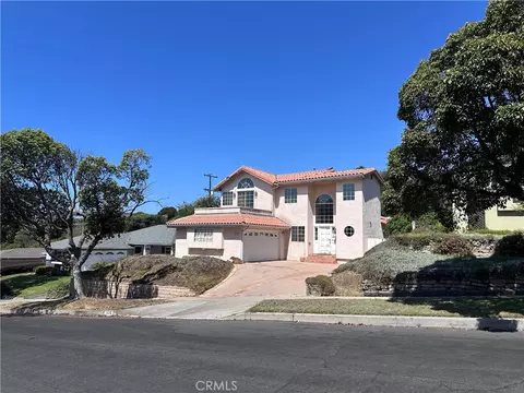 13215 Dewey St, Los Angeles, CA 90066