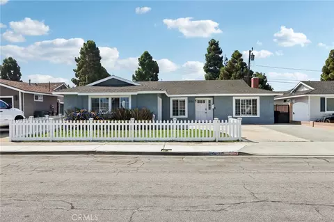 5792 Venturi Dr, Huntington Beach, CA 92649