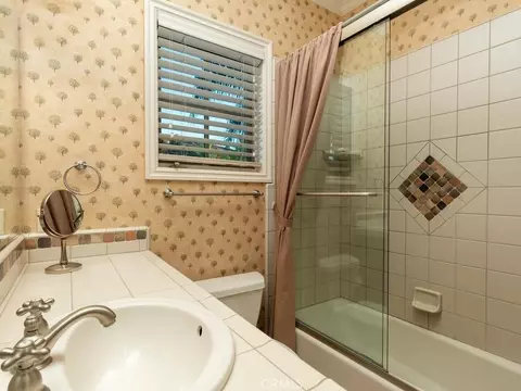 Bath - 31380 Lake Vista Ter, Bonsall, CA 92003 photo 10 of 10