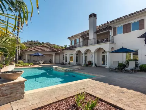 Exterior - 31380 Lake Vista Ter, Bonsall, CA 92003 photo 9 of 22