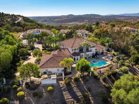 View/Area - 31380 Lake Vista Ter, Bonsall, CA 92003 photo 4 of 7