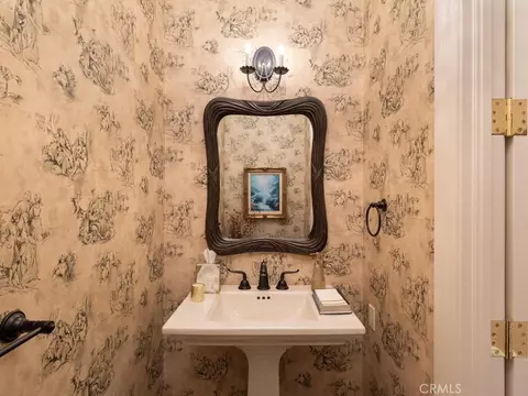 Bath - 31380 Lake Vista Ter, Bonsall, CA 92003 photo 6 of 10