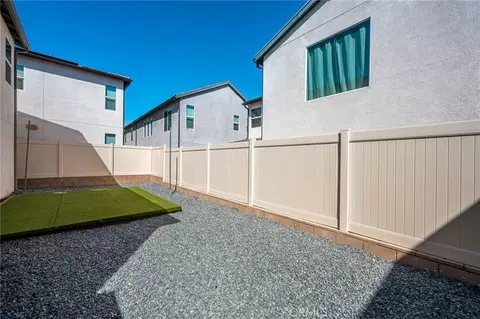 Exterior - 24557 Sonieta Ct, Corona, CA 92883 photo 6 of 8
