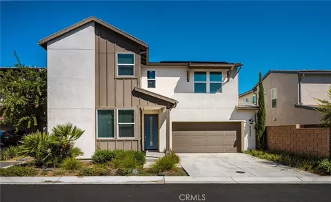 Exterior - 24557 Sonieta Ct, Corona, CA 92883 photo 2 of 8