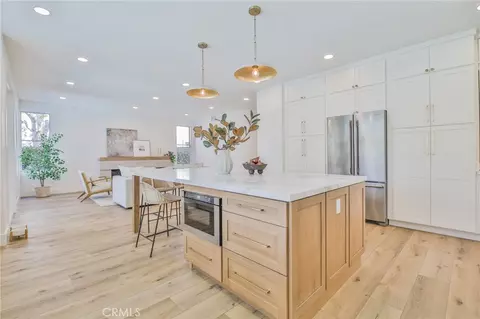 Kitchen - 2162 Sonbria, Tustin, CA 92782 photo 4 of 6