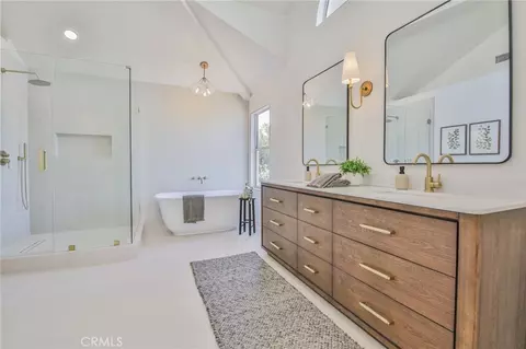 Bath - 2162 Sonbria, Tustin, CA 92782 photo 1 of 9