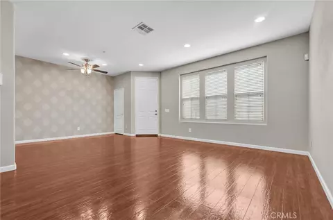 Living - 40274 Rosewell Ct, Temecula, CA 92591 photo 2 of 4