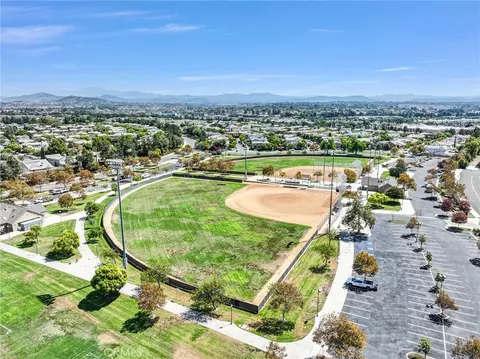View/Area - 40274 Rosewell Ct, Temecula, CA 92591 photo 4 of 5