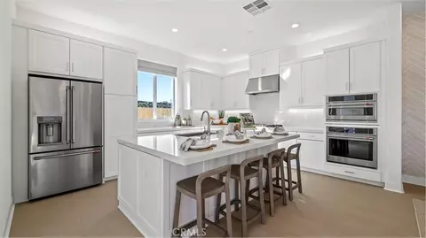Kitchen - 26671 Eclipse Way, Valencia, CA 91381 photo 2 of 2