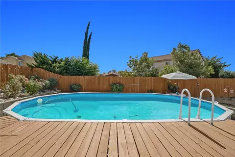Exterior - 14426 Laguna Ct, Adelanto, CA 92301 photo 3 of 4