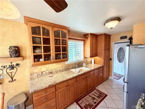 Kitchen - 11634 Singleton Dr, La Mirada, CA 90638 photo 2 of 3