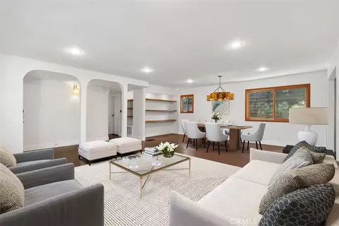 1925 Waterloo, Los Angeles, CA 90039