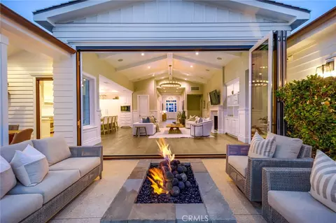 712 K Thanga, Corona Del Mar, CA 92625