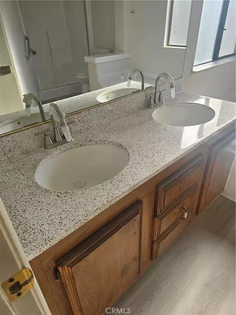 Bath - 140 W Pioneer Ave #47, Redlands, CA 92374 photo 2 of 3